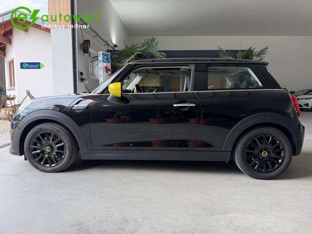 Fahrzeugbild eines MINI COOPER