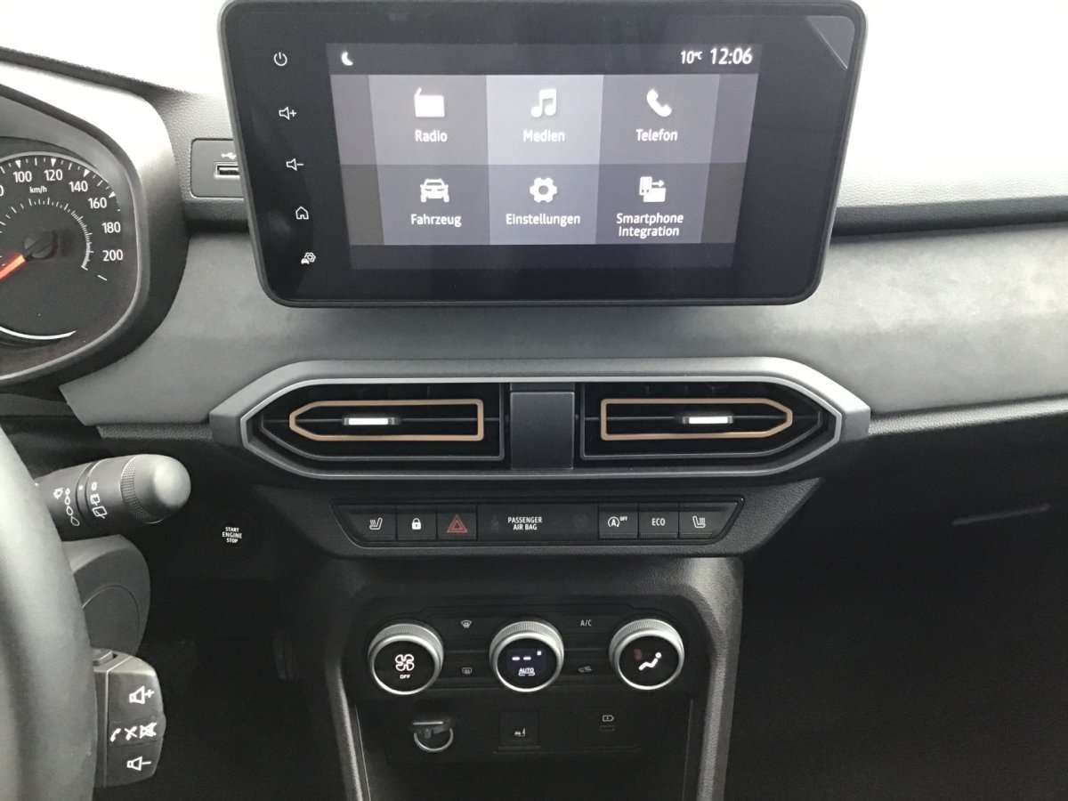 Fahrzeugbild eines Dacia Sandero