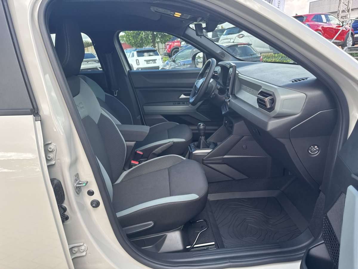 Fahrzeugbild eines Dacia Duster