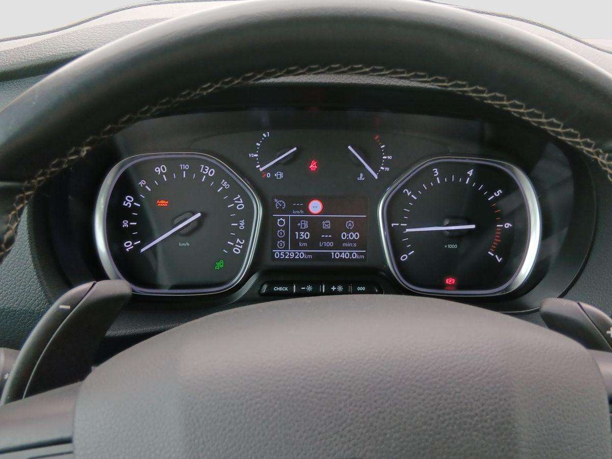 Fahrzeugbild eines Peugeot Traveller