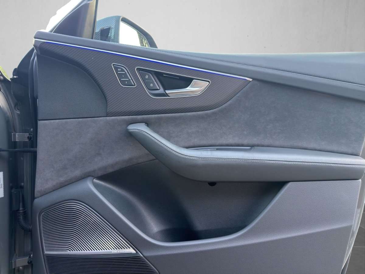 Fahrzeugbild eines Audi RS Q8