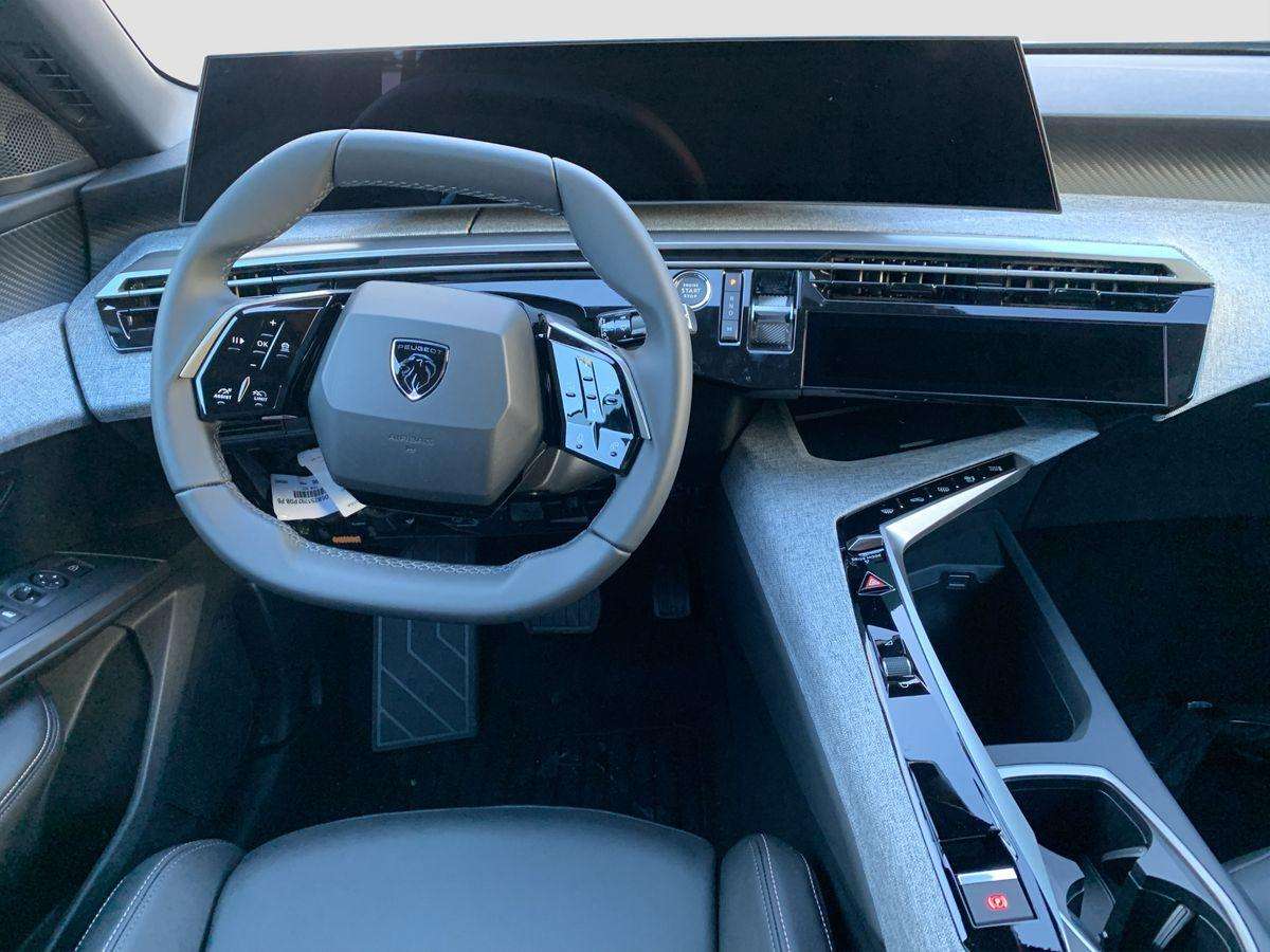 Fahrzeugbild eines Peugeot 5008