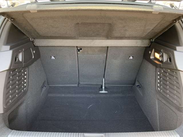 Fahrzeugbild eines Renault Scenic E-TECH