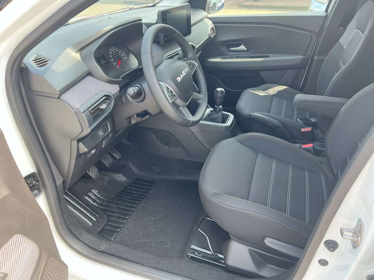 Fahrzeugbild eines Dacia Sandero