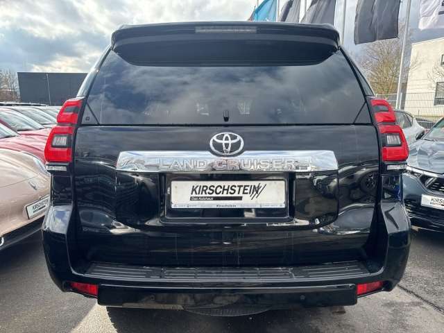 Fahrzeugbild eines Toyota Land Cruiser