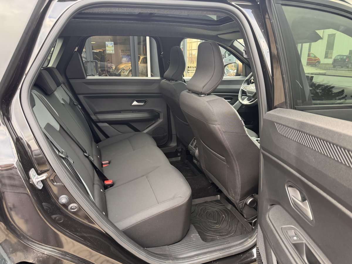 Fahrzeugbild eines Dacia Bigster