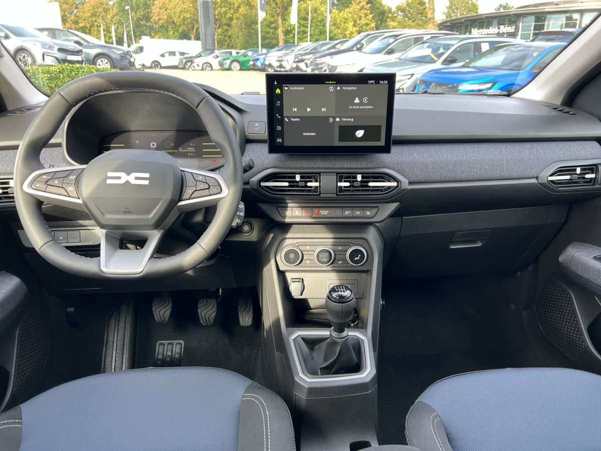 Fahrzeugbild eines Dacia Sandero