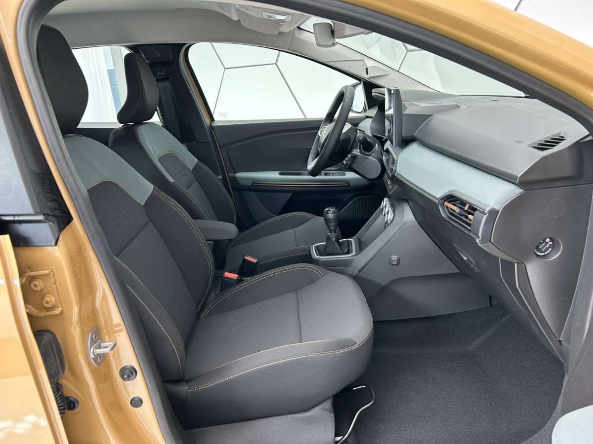 Fahrzeugbild eines Dacia Sandero