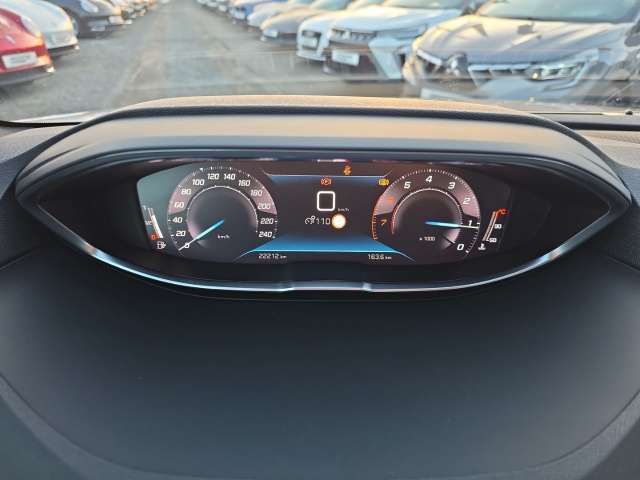 Fahrzeugbild eines Peugeot 3008