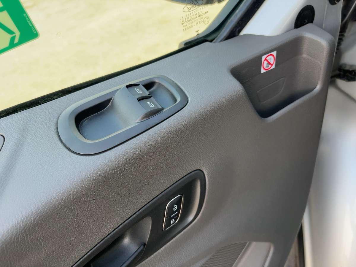 Fahrzeugbild eines Ford Transit