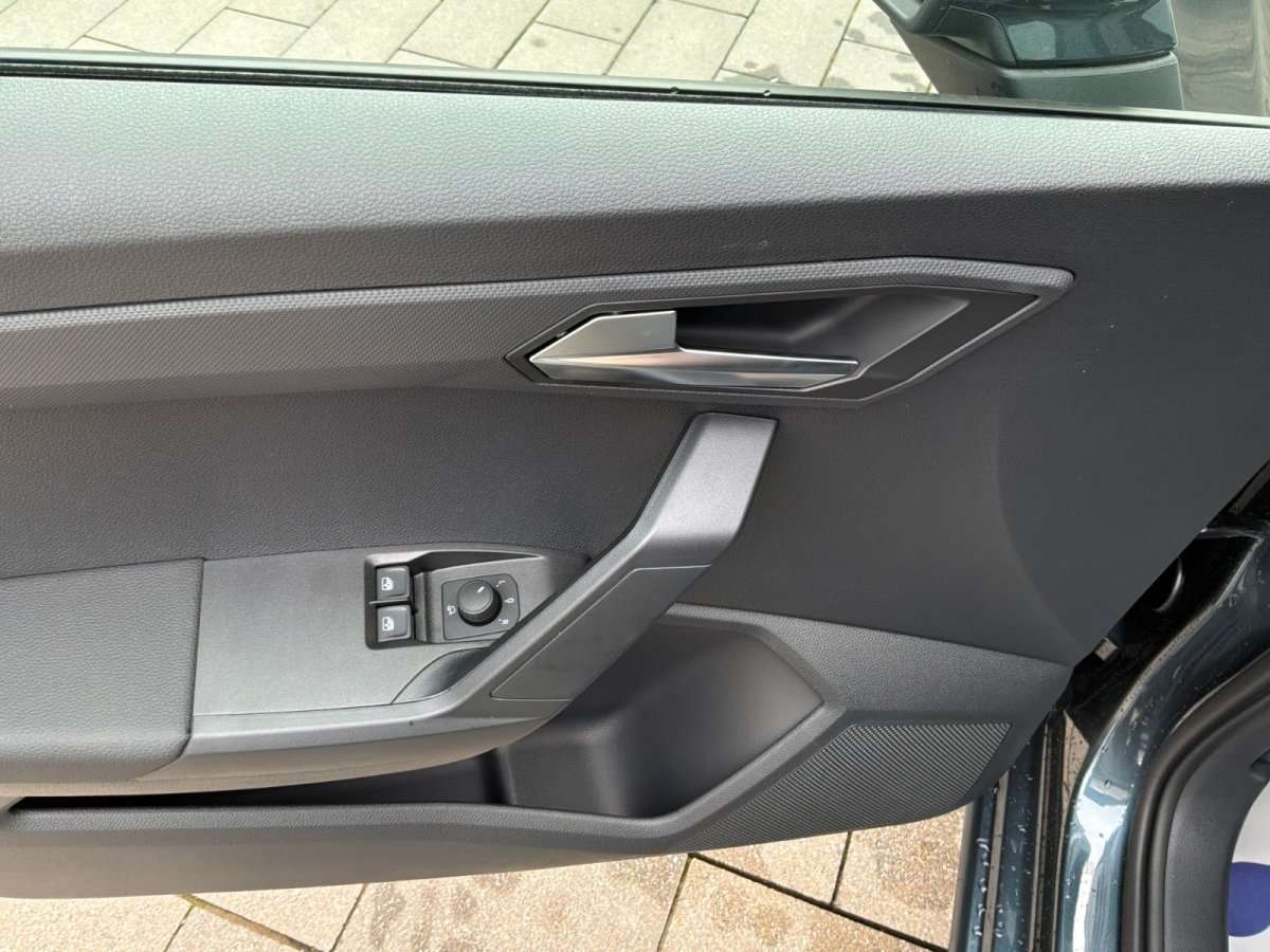 Fahrzeugbild eines SEAT Ibiza