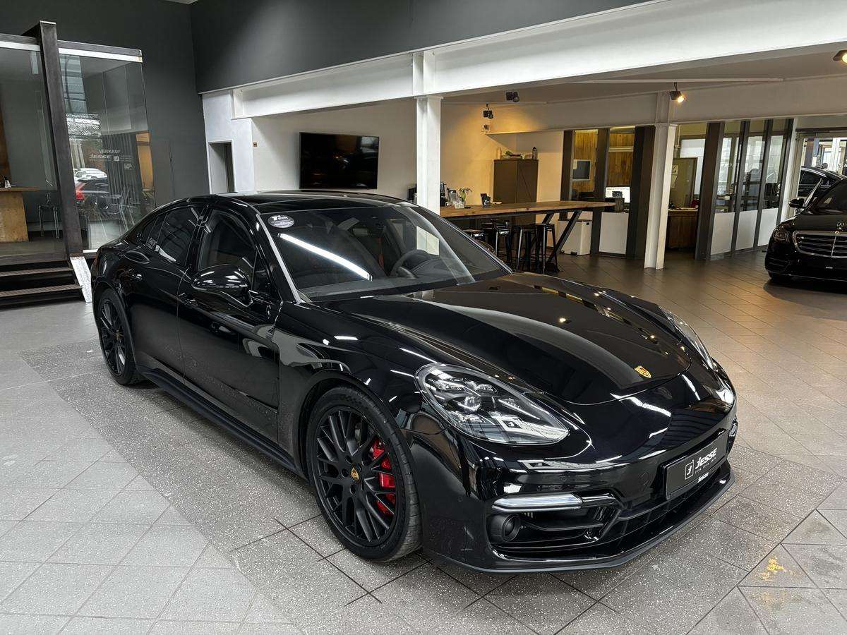 Fahrzeugbild eines Porsche Panamera