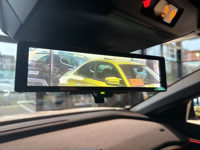 Fahrzeugbild eines Renault Megane E-TECH