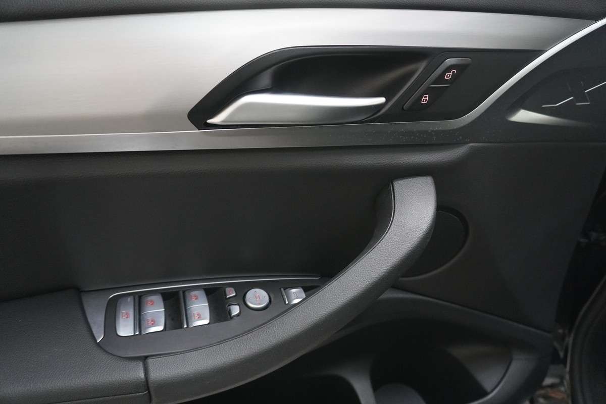 Fahrzeugbild eines BMW X3