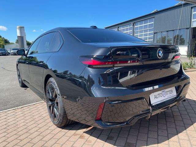 Fahrzeugbild eines BMW 7er-Reihe