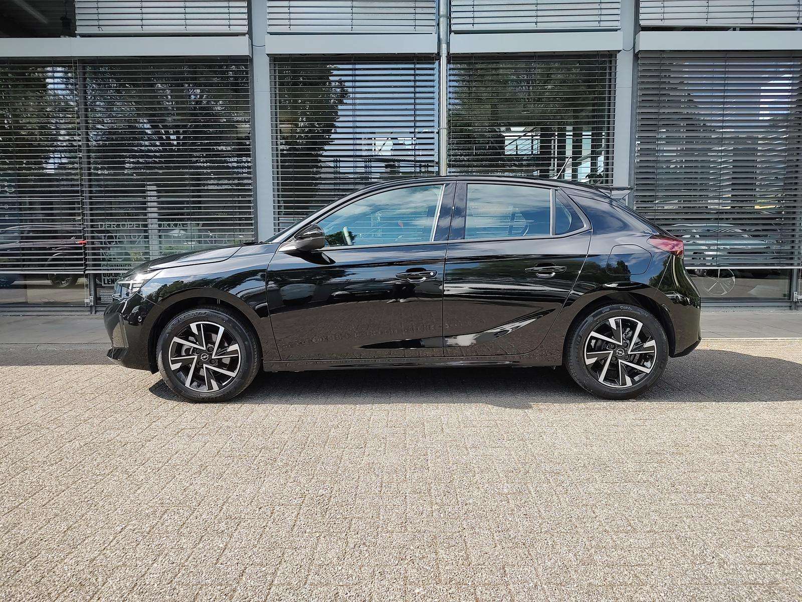 Fahrzeugbild eines Opel Corsa