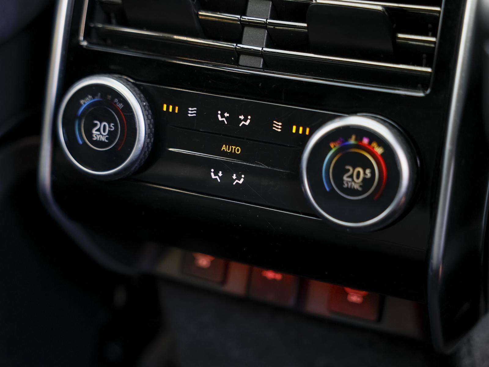 Fahrzeugbild eines Land Rover Range Rover