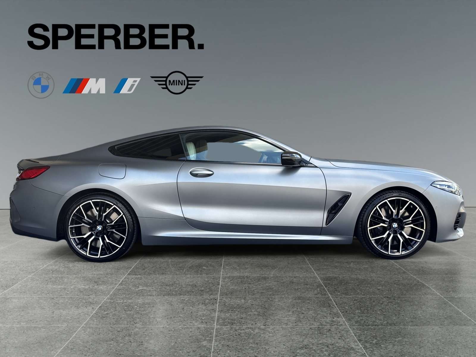 Fahrzeugbild eines BMW 8er-Reihe