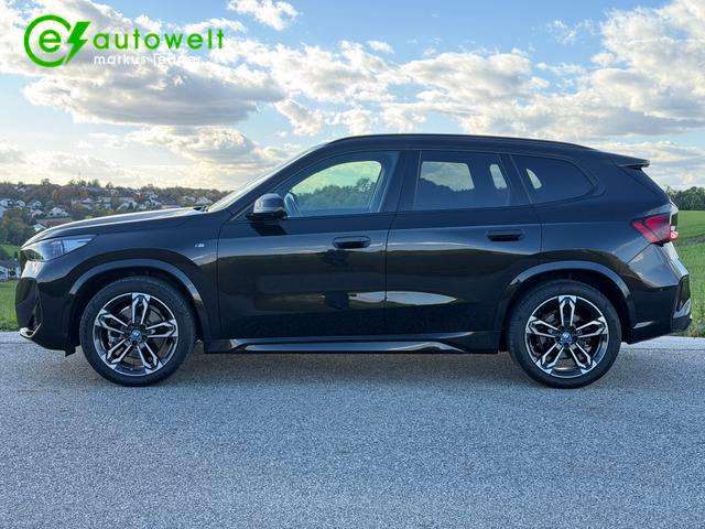 Fahrzeugbild eines BMW iX1