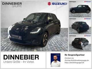 Schräge Frontansicht auf einen Suzuki Swift , freigestellt