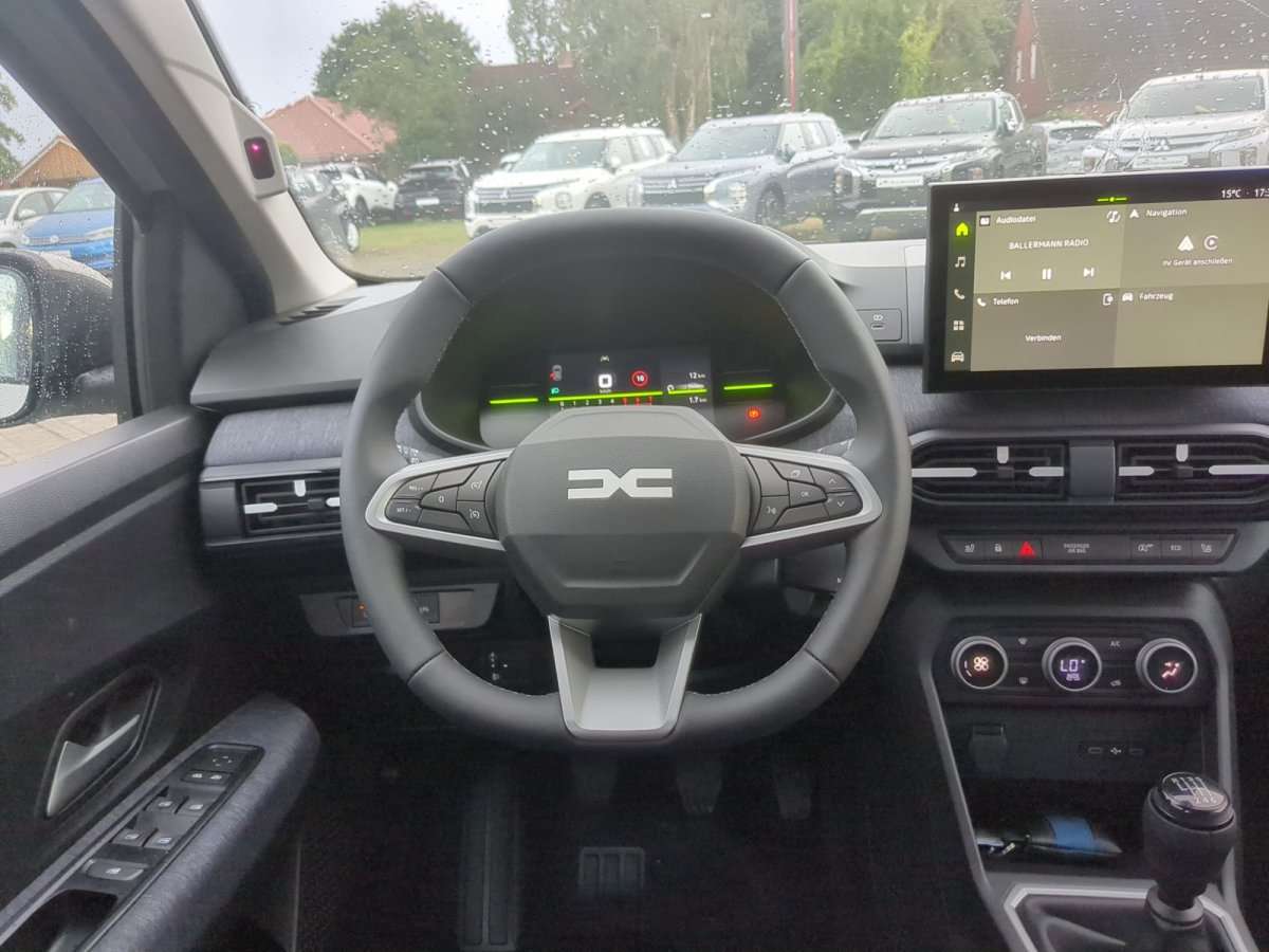 Fahrzeugbild eines Dacia Sandero