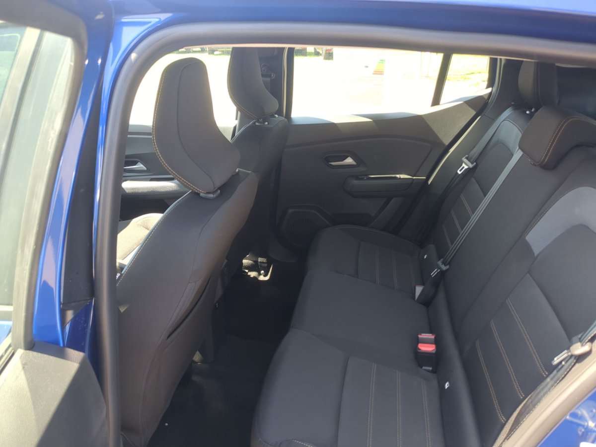 Fahrzeugbild eines Dacia Sandero