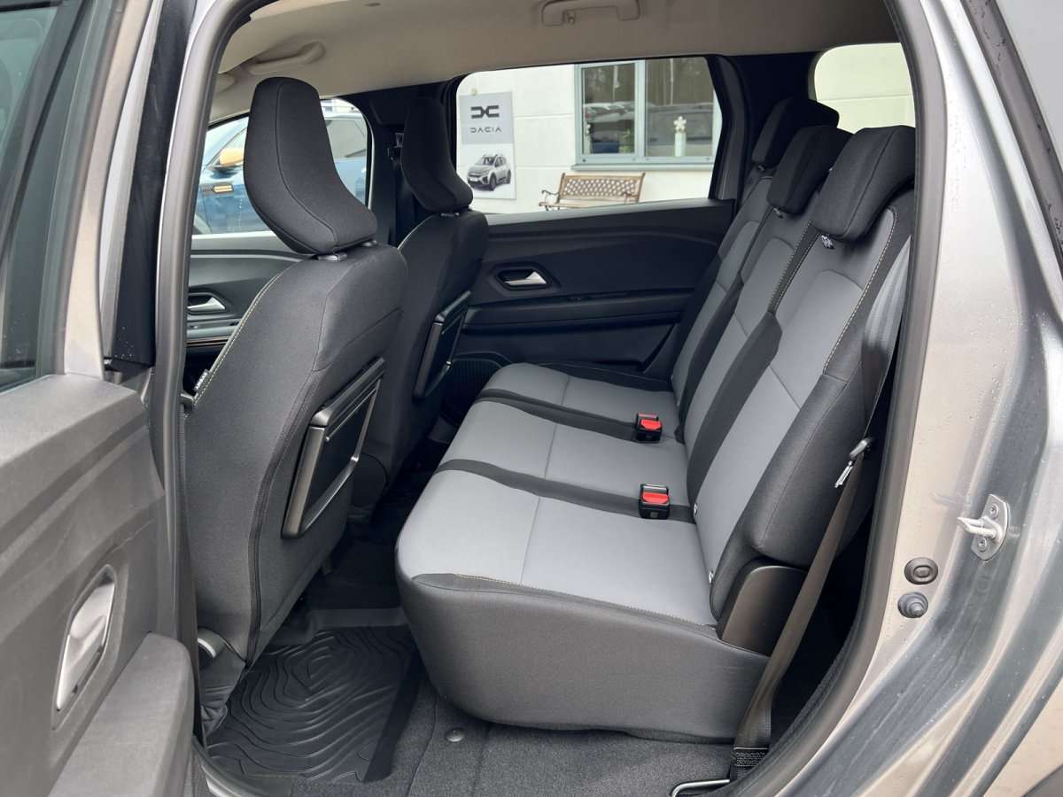 Fahrzeugbild eines Dacia Jogger