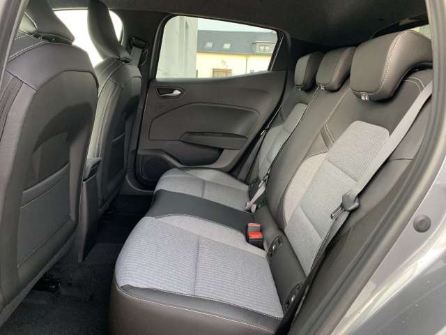 Fahrzeugbild eines Renault Clio