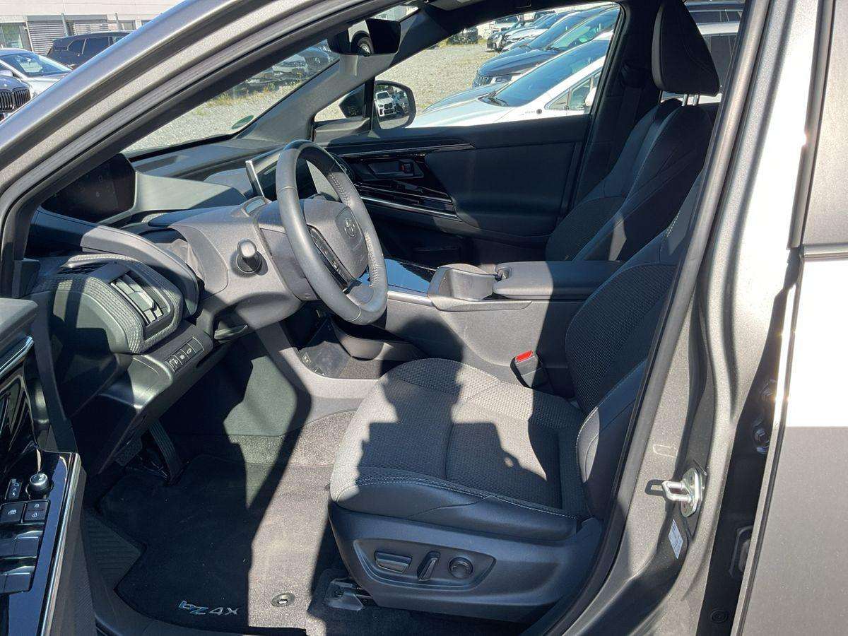 Fahrzeugbild eines Toyota bZ4X