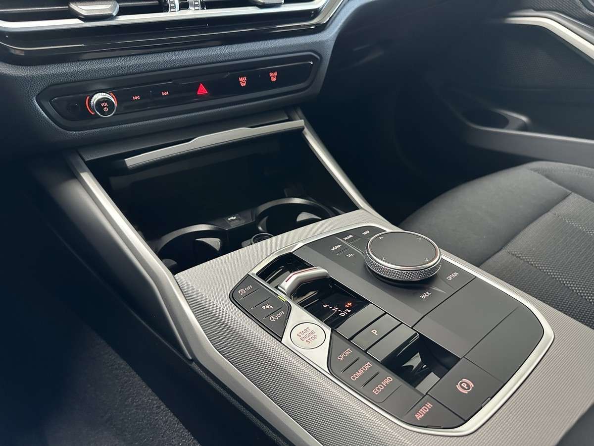 Fahrzeugbild eines BMW 3er-Reihe