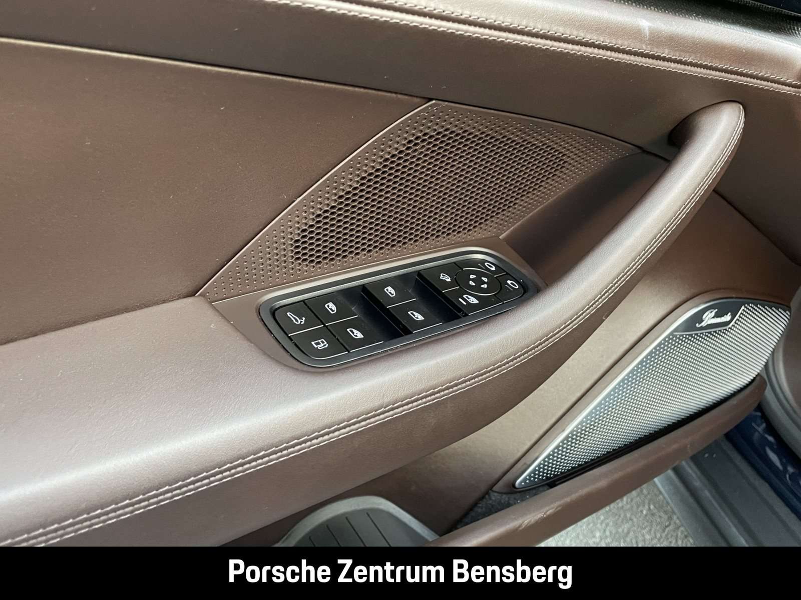 Fahrzeugbild eines Porsche Panamera