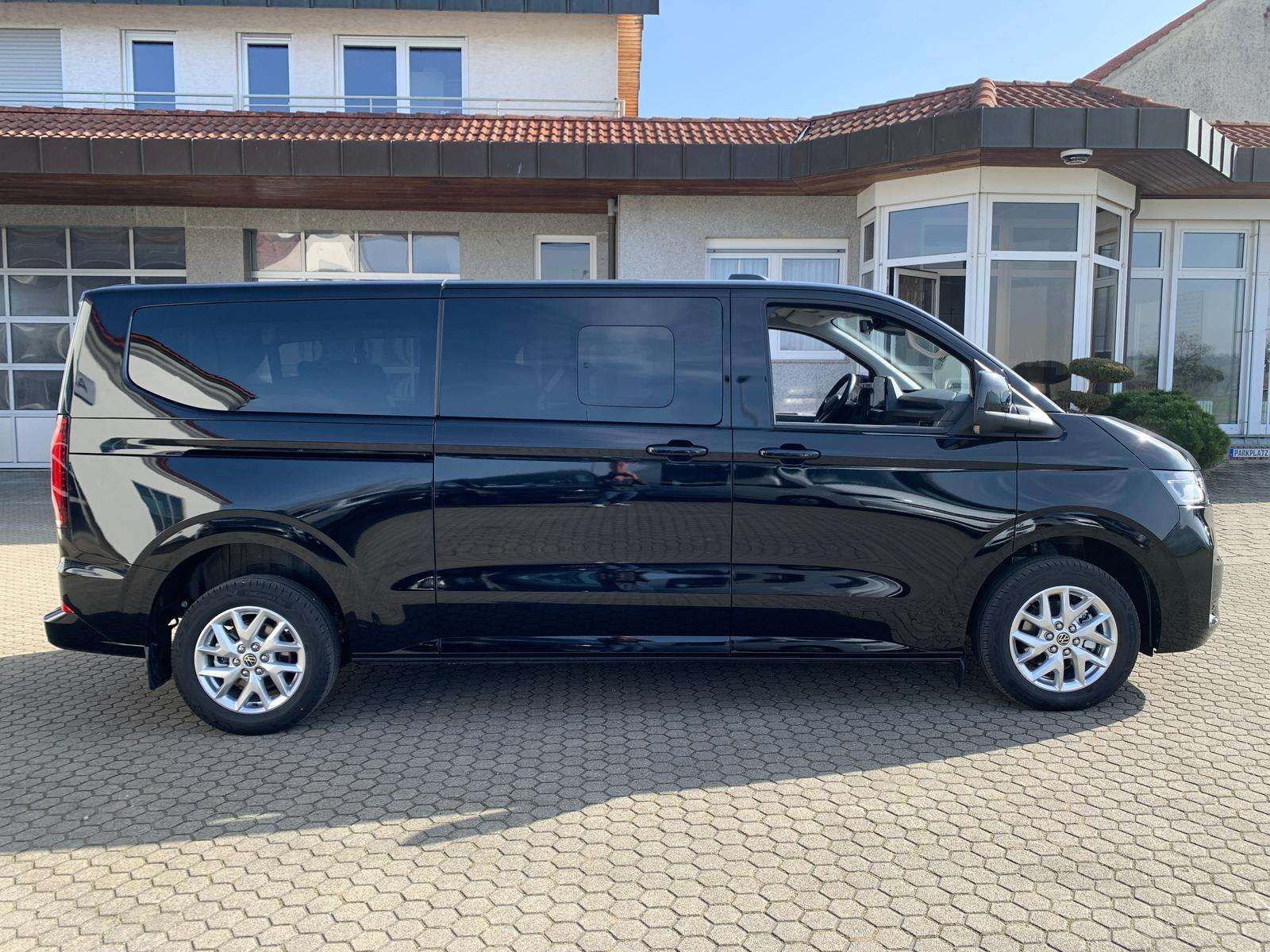 Fahrzeugbild eines Volkswagen Caravelle