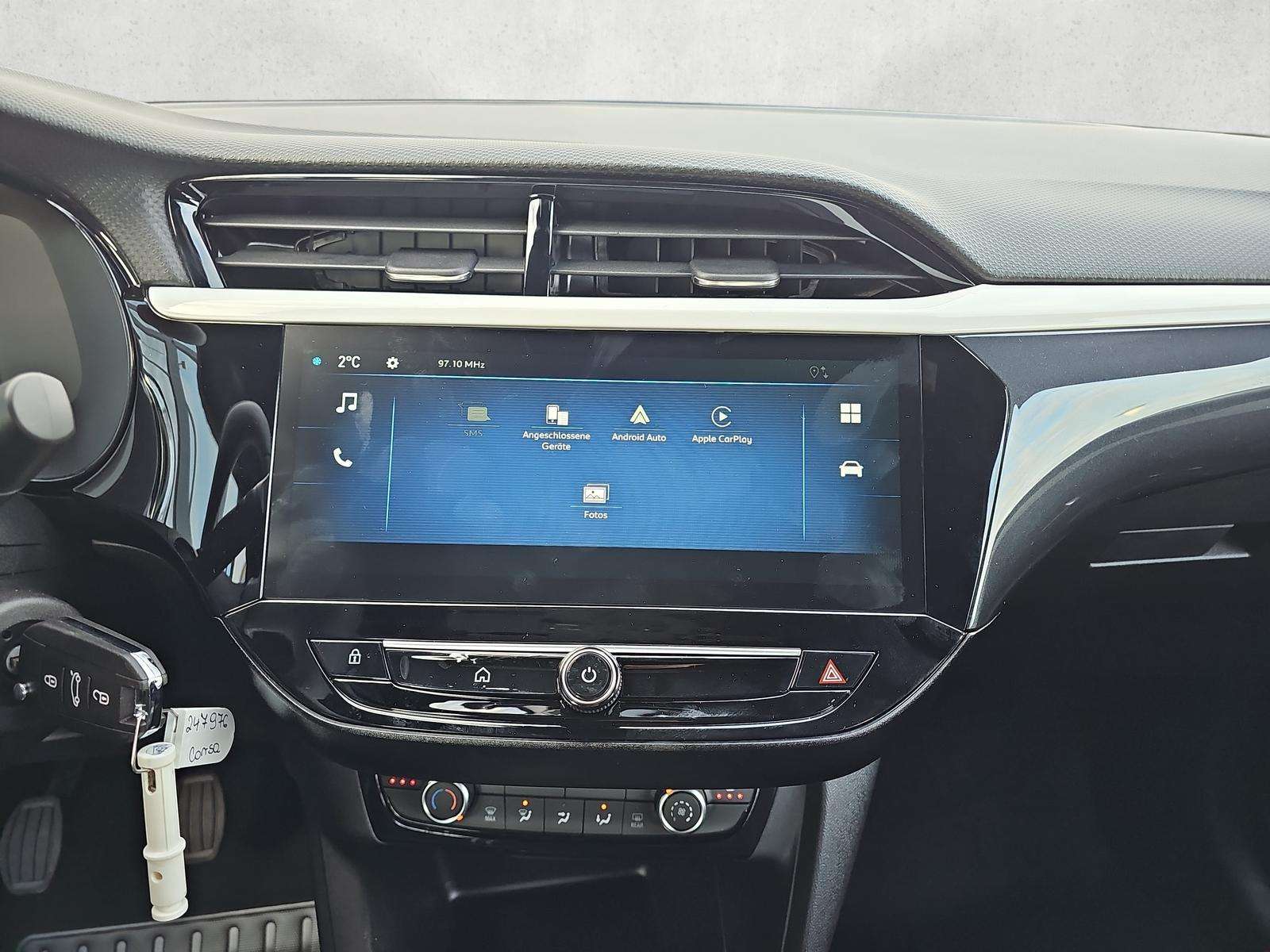 Fahrzeugbild eines Opel Corsa