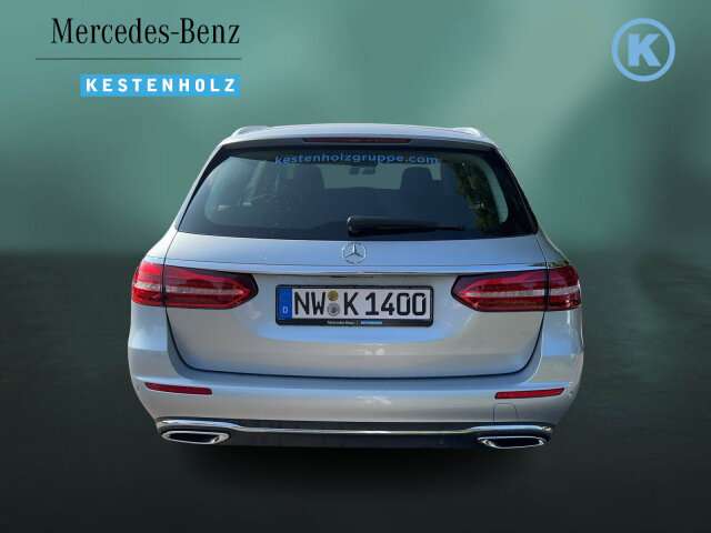 Fahrzeugbild eines Mercedes-Benz E-Klasse