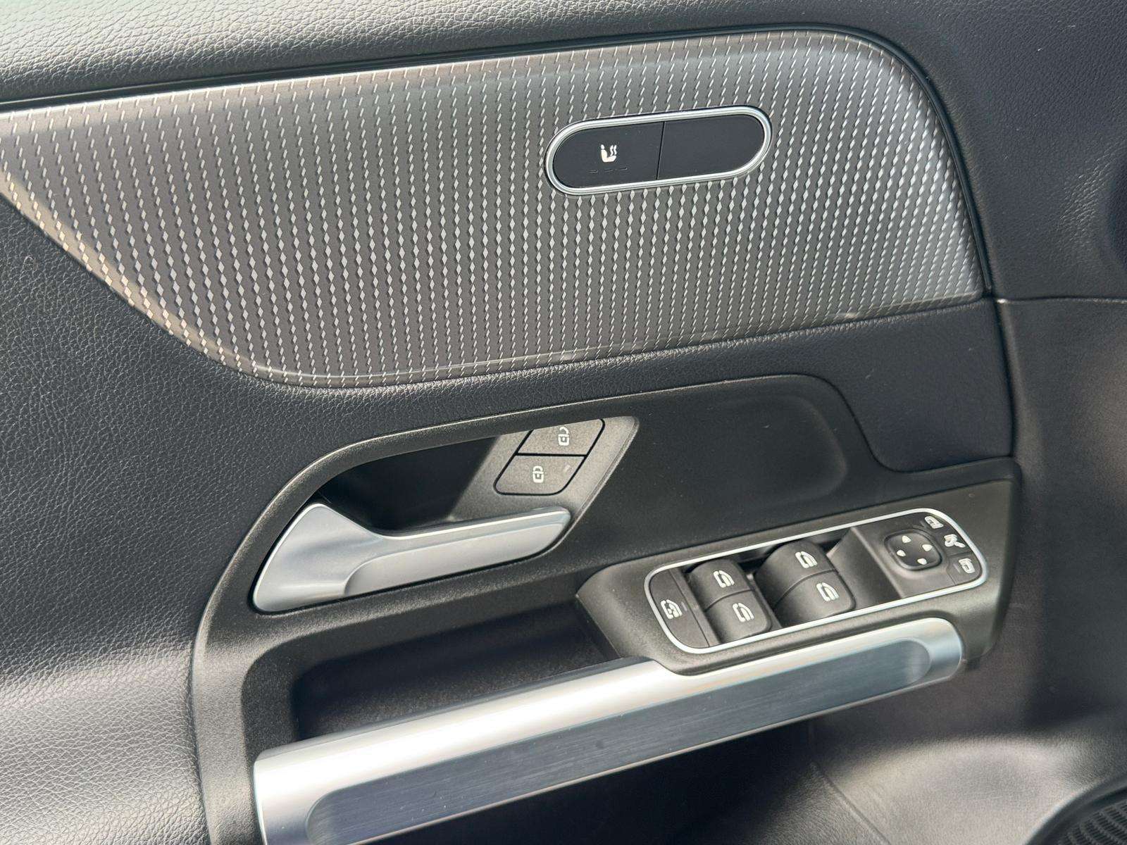 Fahrzeugbild eines Mercedes-Benz GLB