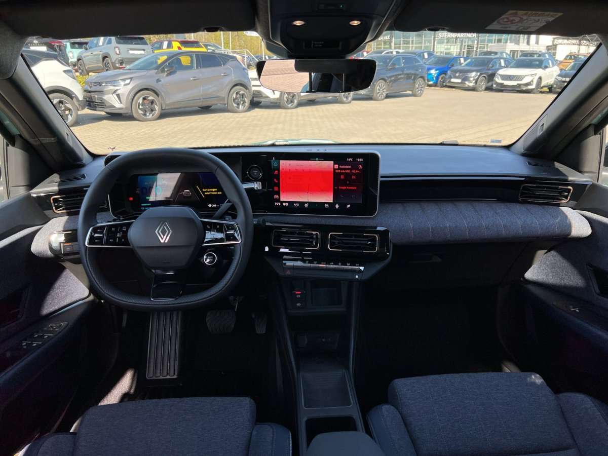 Fahrzeugbild eines Renault 4 E-TECH