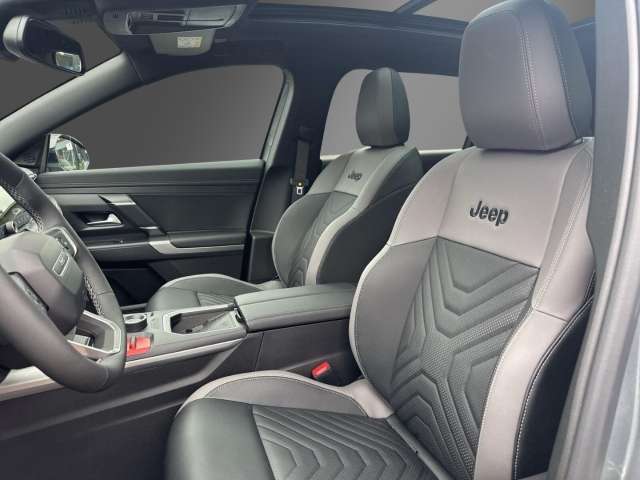 Fahrzeugbild eines Jeep Compass