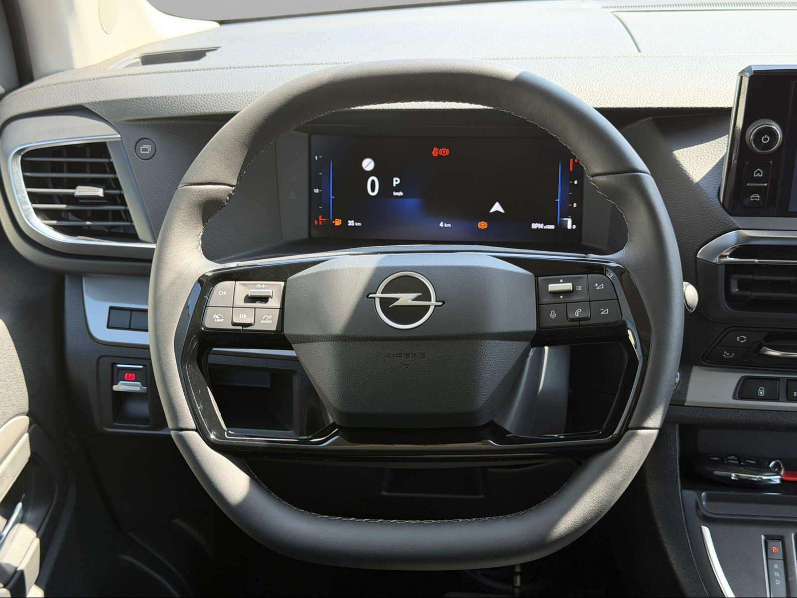 Fahrzeugbild eines Opel Zafira Life