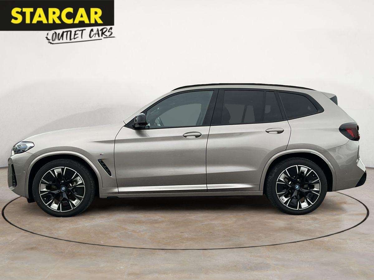 Fahrzeugbild eines BMW ix3