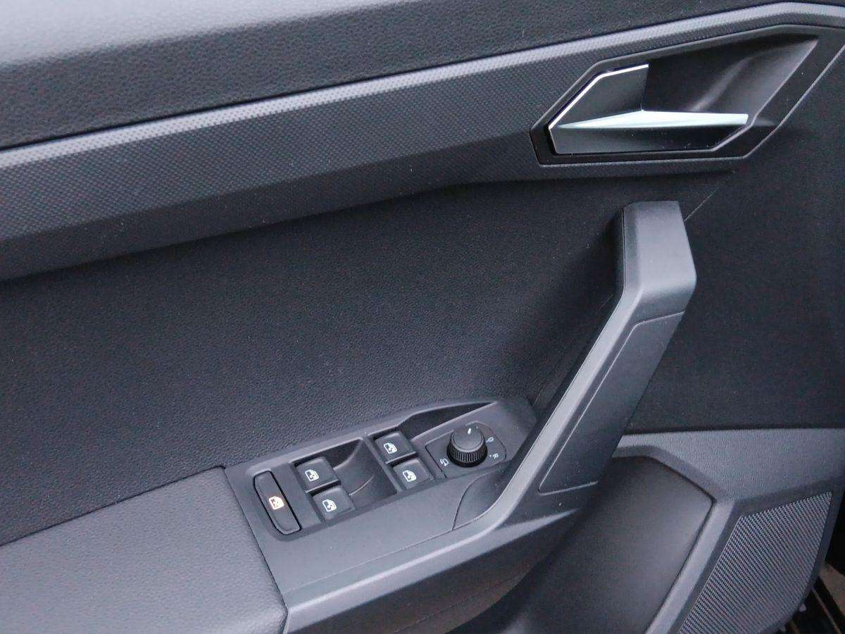 Fahrzeugbild eines SEAT Ibiza