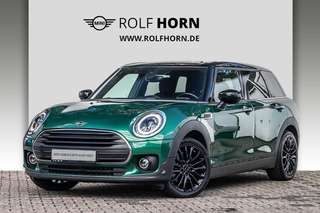Schräge Frontansicht auf einen MINI COOPER , freigestellt