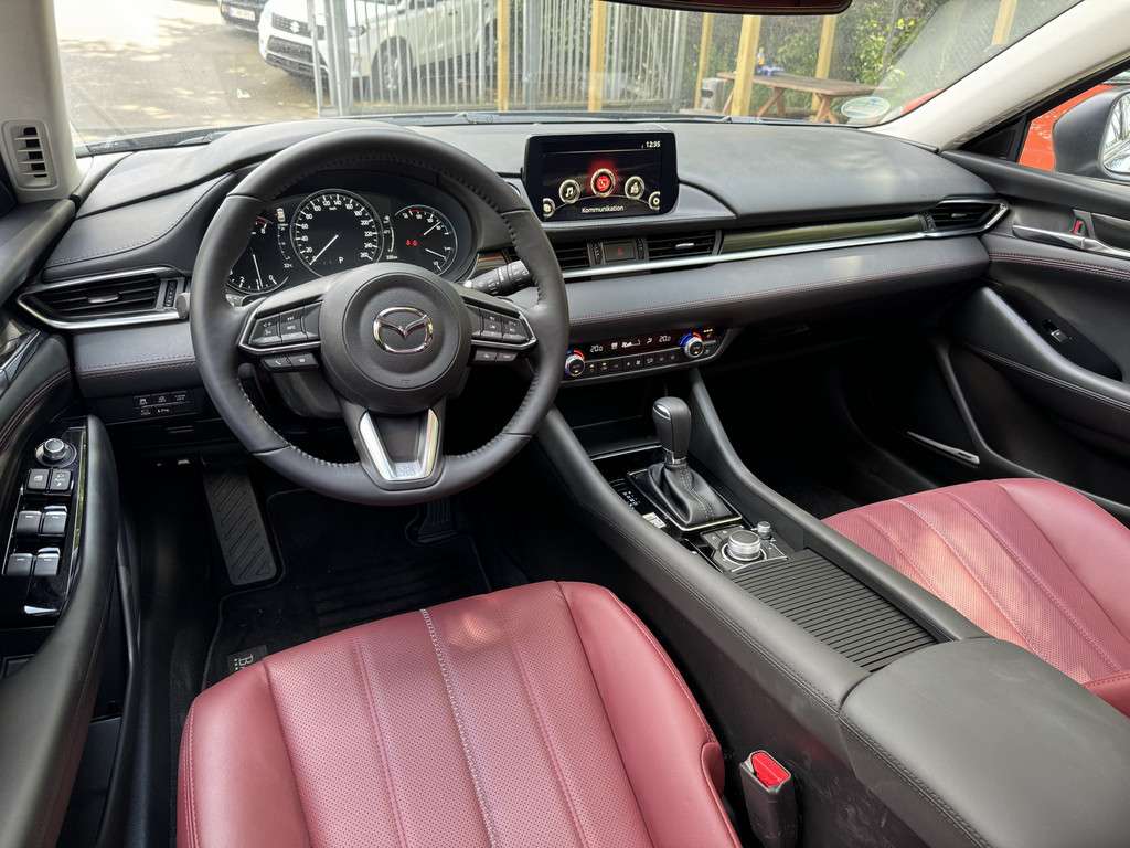 Fahrzeugbild eines Mazda Mazda6