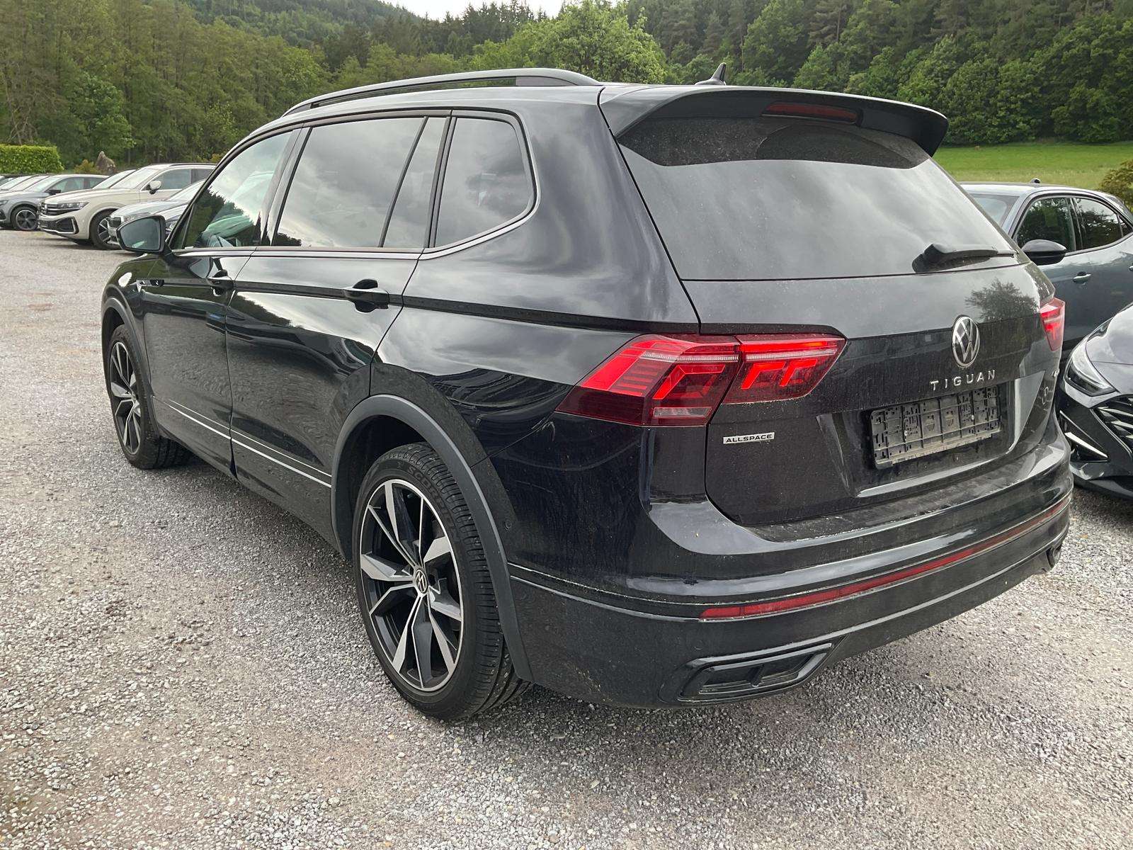 Fahrzeugbild eines Volkswagen Tiguan Allspace