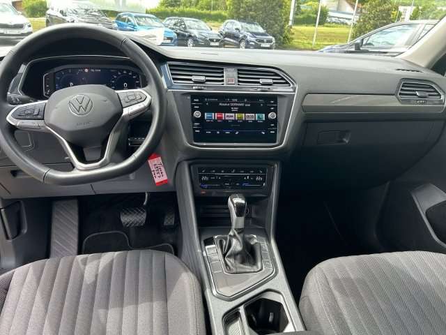 Fahrzeugbild eines Volkswagen Tiguan Allspace