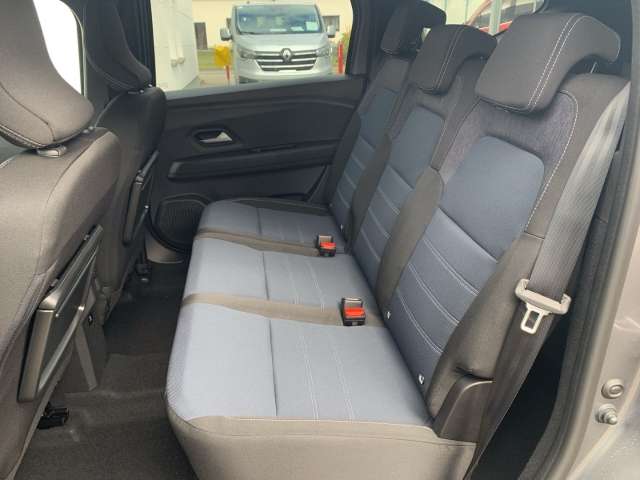 Fahrzeugbild eines Dacia Jogger