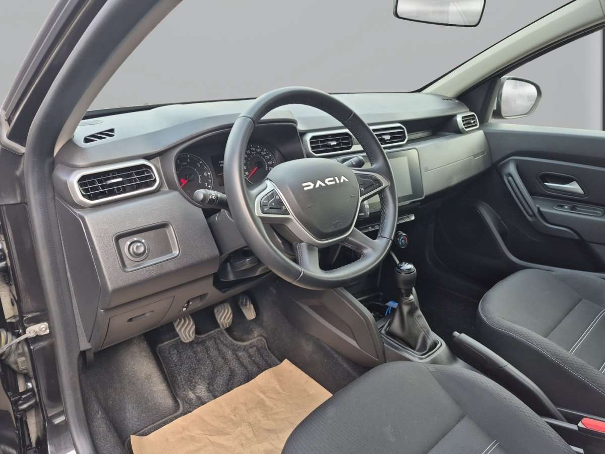 Fahrzeugbild eines Dacia Duster