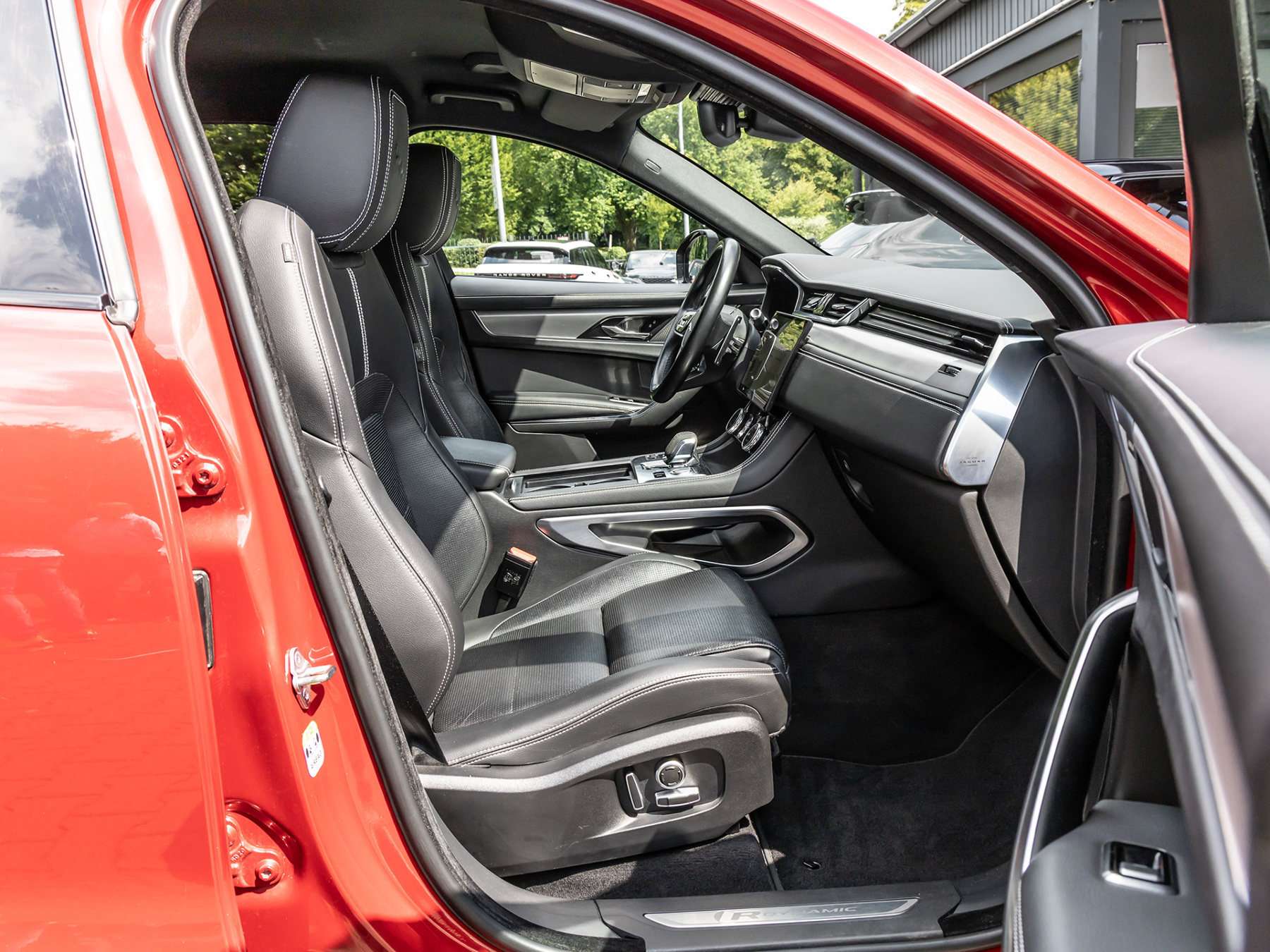 Fahrzeugbild eines Jaguar F-PACE