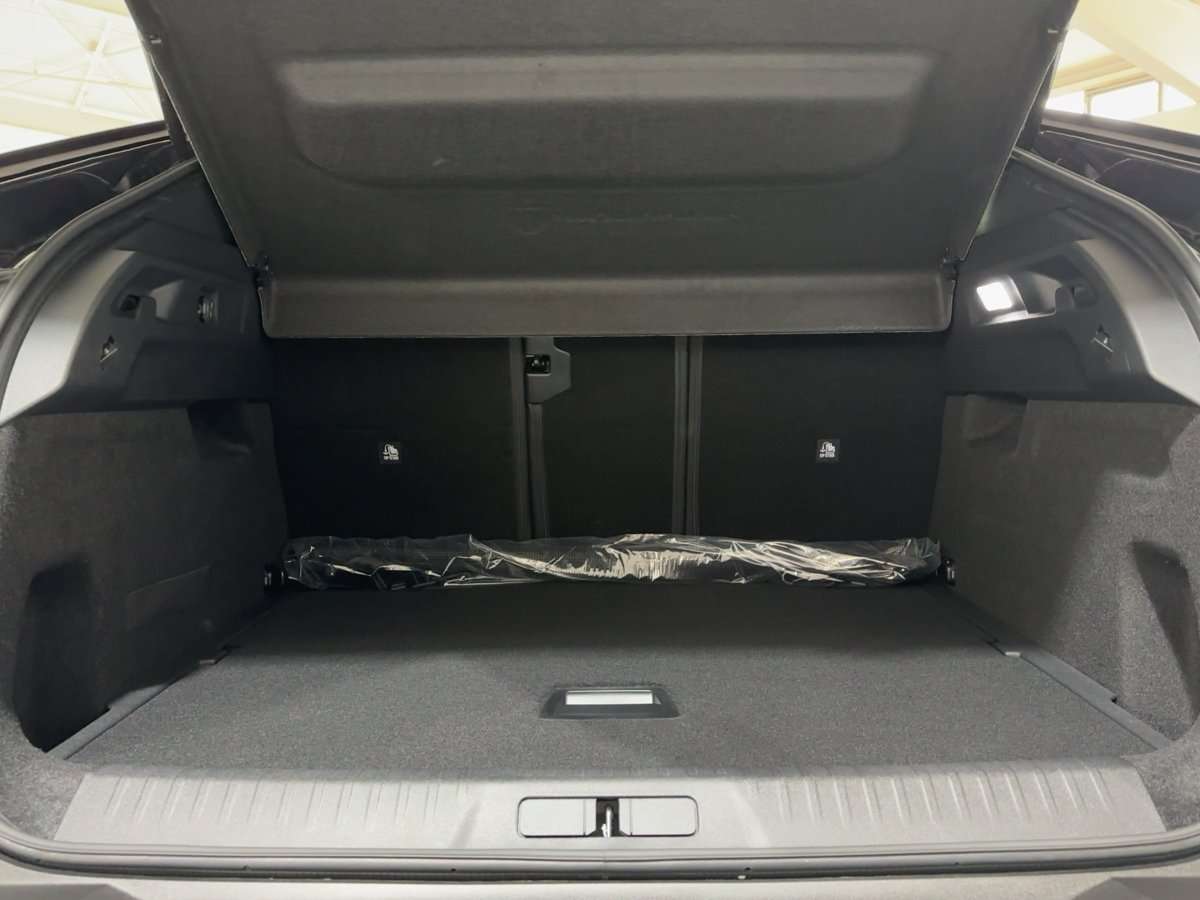 Fahrzeugbild eines Peugeot 3008