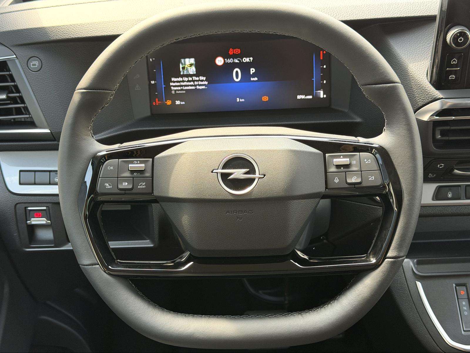 Fahrzeugbild eines Opel Zafira Life