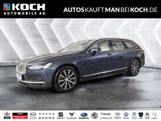 Schräge Frontansicht auf einen Volvo V90 , freigestellt
